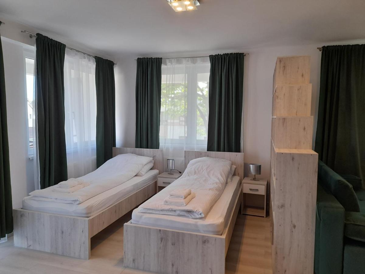 Orion Panzio Bed & Breakfast Hajduszoboszlo Ngoại thất bức ảnh