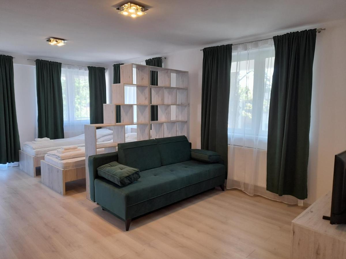 Orion Panzio Bed & Breakfast Hajduszoboszlo Ngoại thất bức ảnh