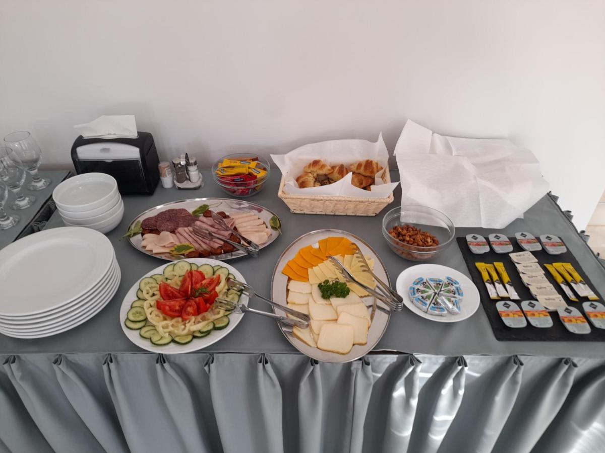 Orion Panzio Bed & Breakfast Hajduszoboszlo Ngoại thất bức ảnh