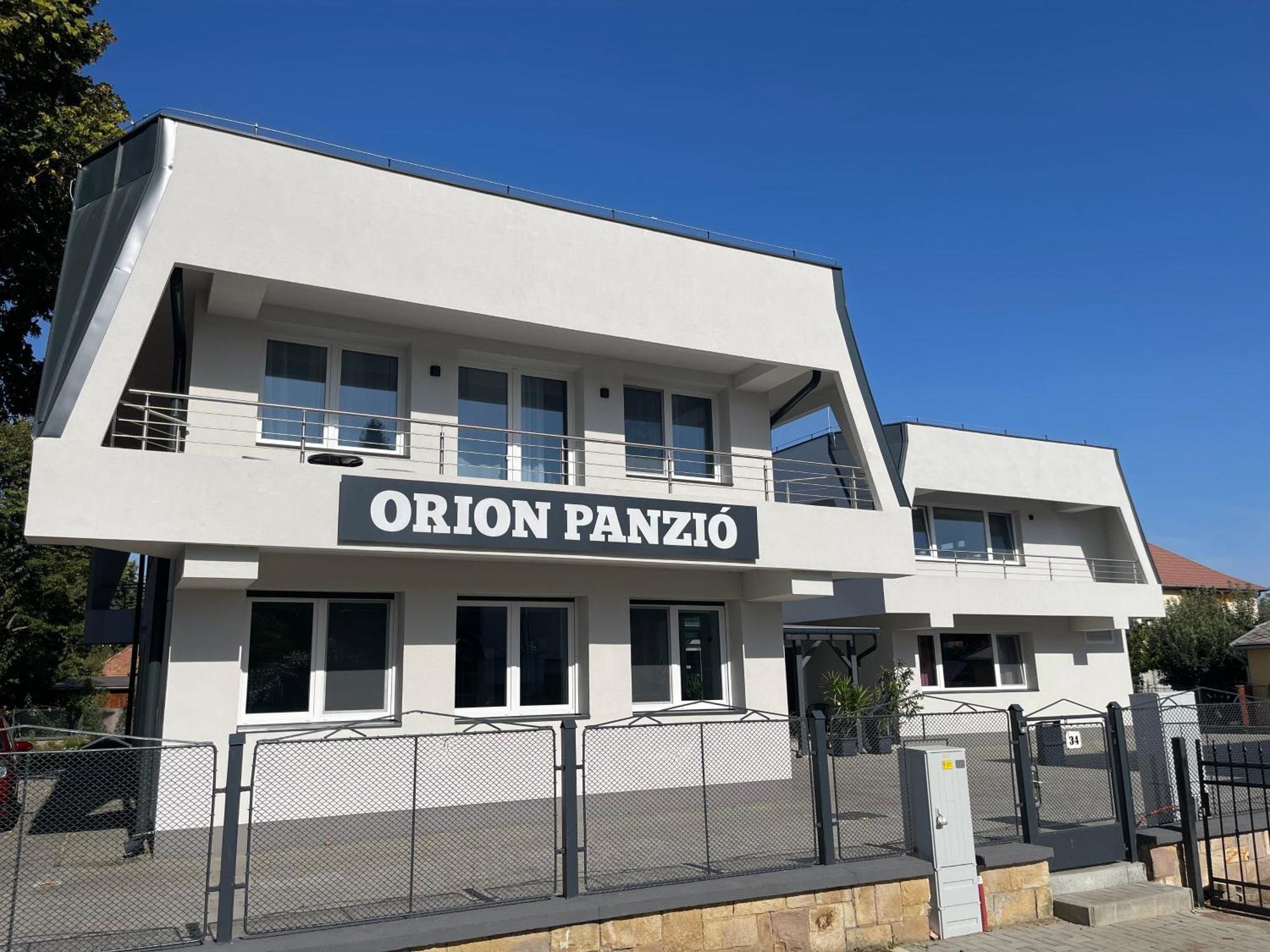 Orion Panzio Bed & Breakfast Hajduszoboszlo Ngoại thất bức ảnh