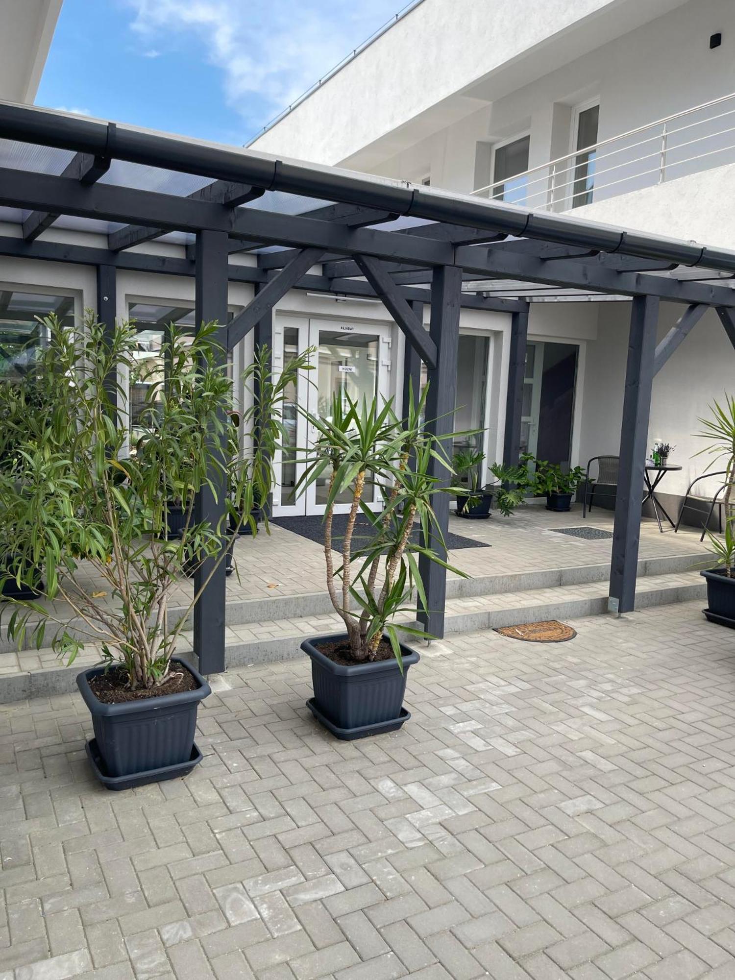 Orion Panzio Bed & Breakfast Hajduszoboszlo Ngoại thất bức ảnh