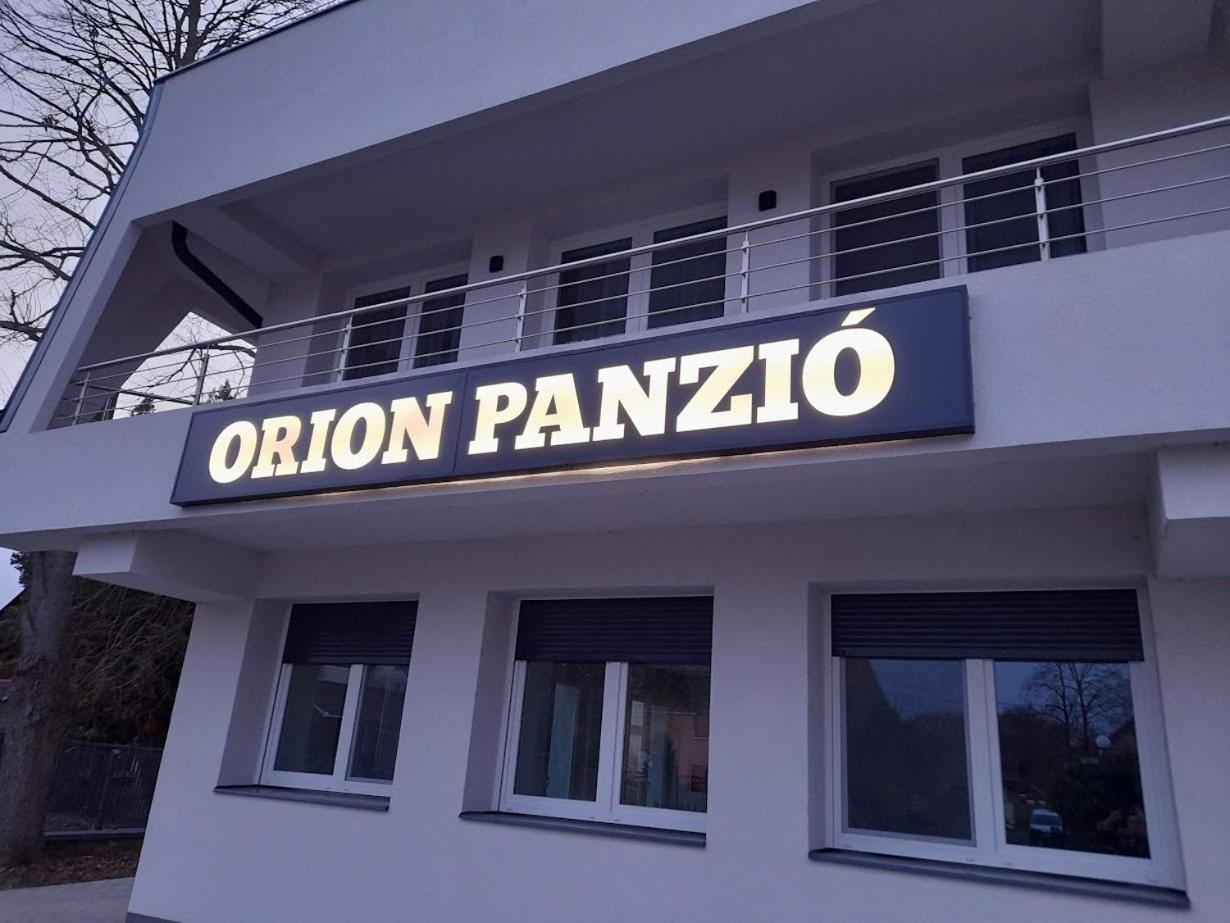 Orion Panzio Bed & Breakfast Hajduszoboszlo Ngoại thất bức ảnh